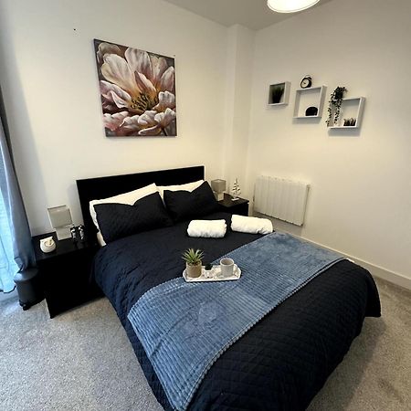 Cozy Bracknell Apartment With Modern Amenities Dış mekan fotoğraf